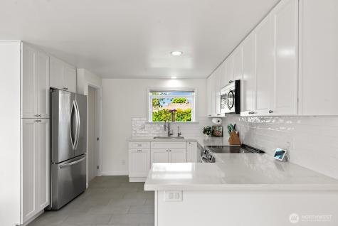 6017 46th Avenue SW Seattle WA 98136