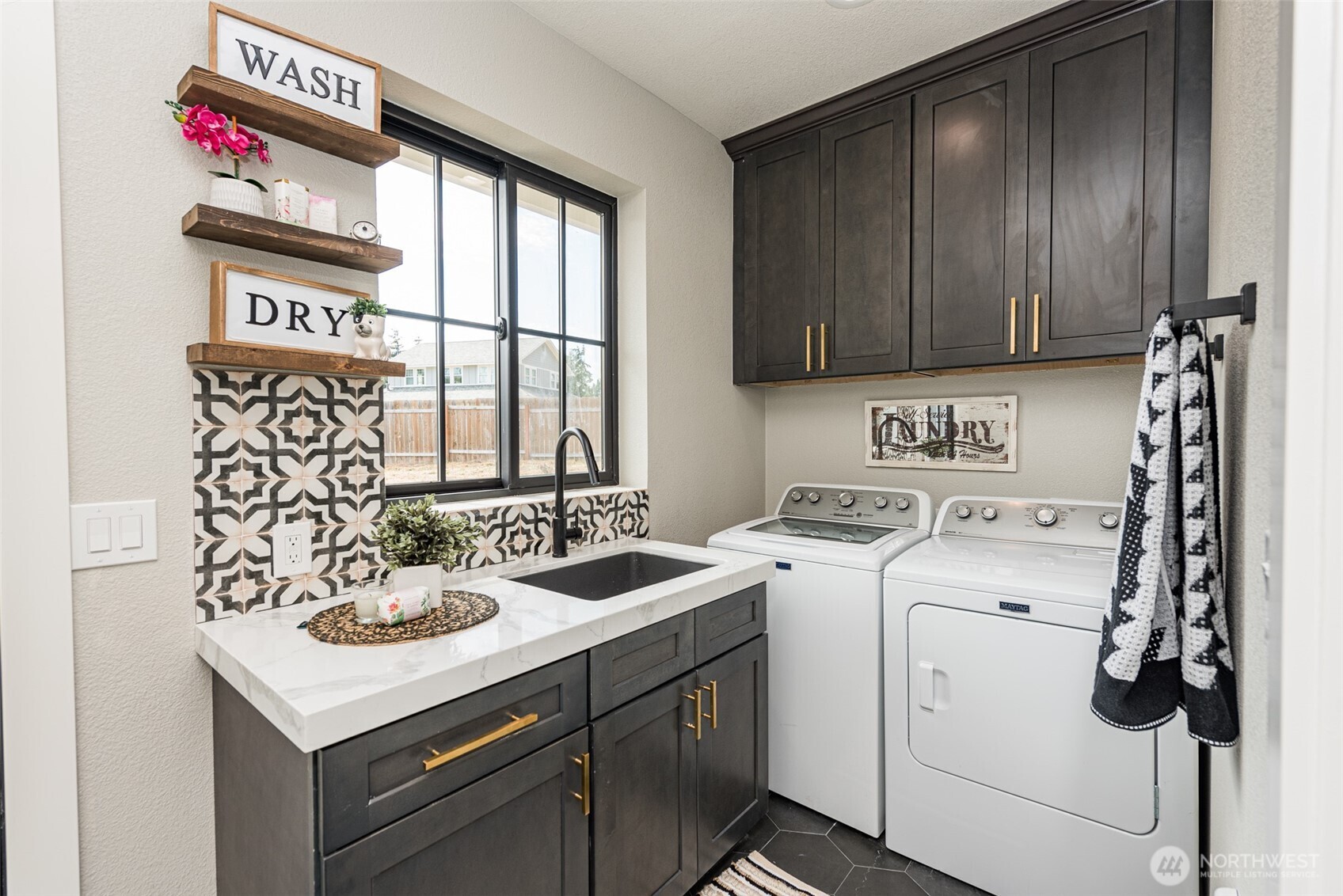 1725 Woodcock Road Sequim WA 98382