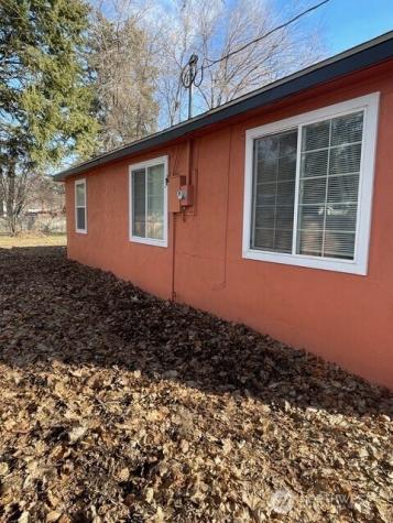 212 4th Street W Tonasket WA 98855