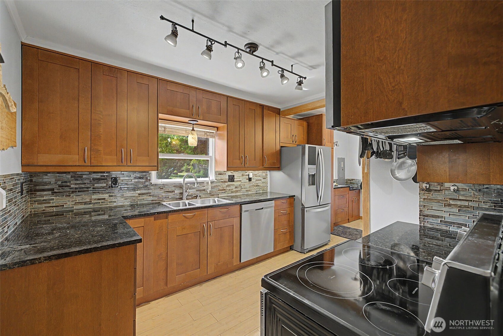 717 E Highland Dr Drive Arlington WA 98223