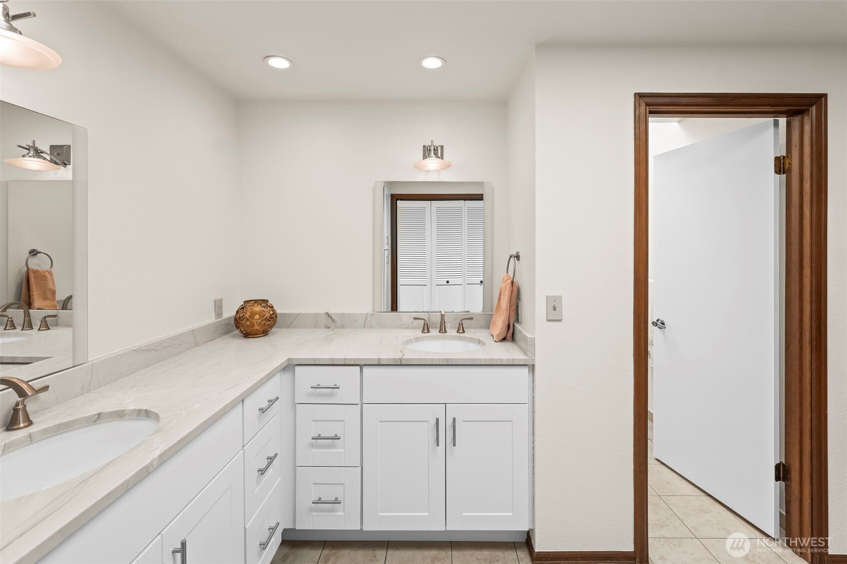 407 Point Fosdick Drive NW Gig Harbor WA 98335