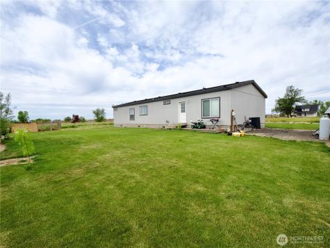 174958 W Apricot Road Grandview WA 98930
