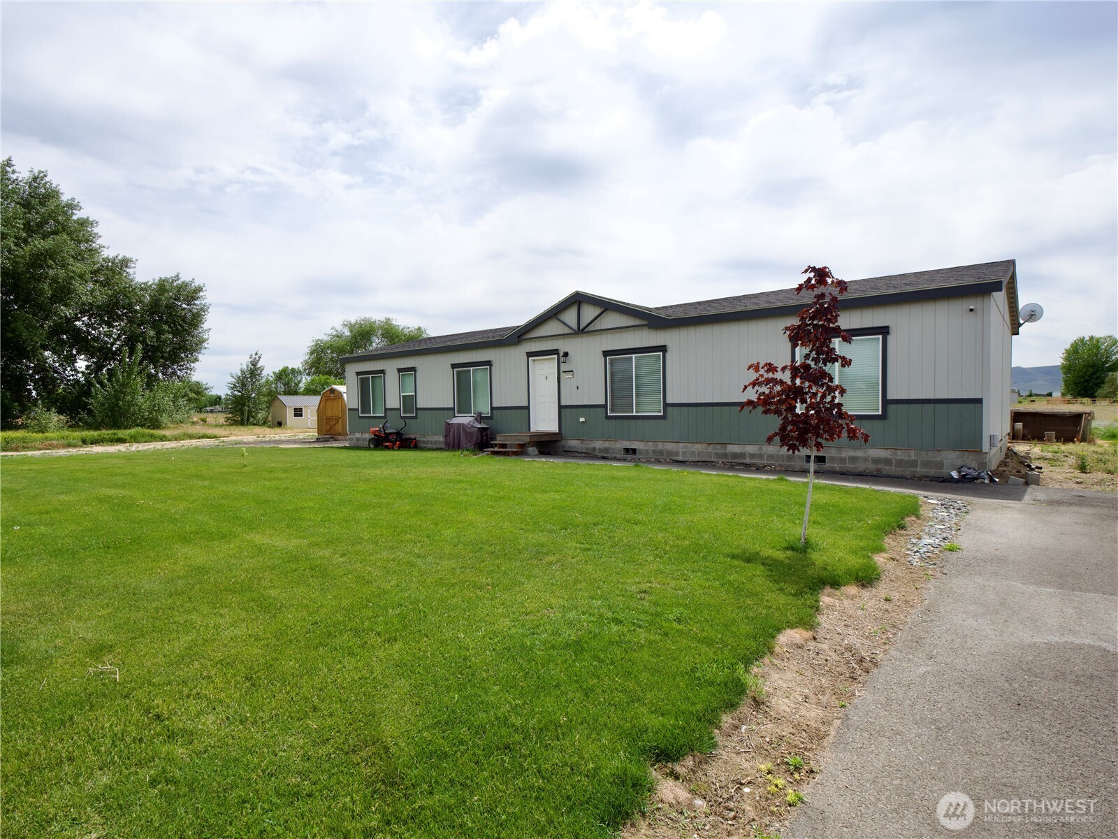 174958 W Apricot Road Grandview WA 98930