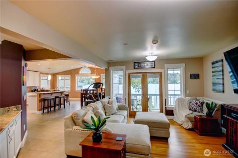 17298 Lake View Boulevard Mount Vernon WA 98274