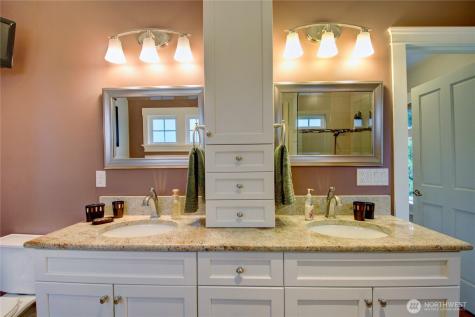17298 Lake View Boulevard Mount Vernon WA 98274