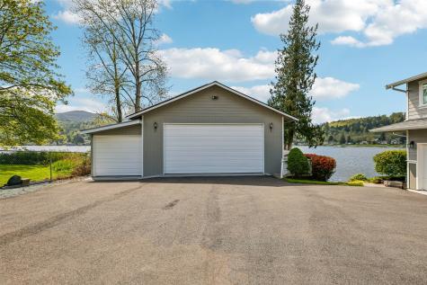17298 Lake View Boulevard Mount Vernon WA 98274