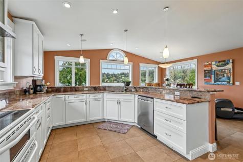 17298 Lake View Boulevard Mount Vernon WA 98274