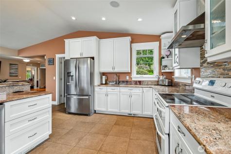 17298 Lake View Boulevard Mount Vernon WA 98274