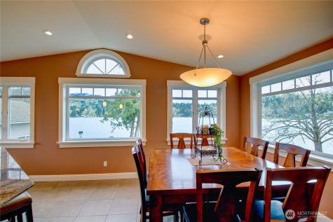 17298 Lake View Boulevard Mount Vernon WA 98274