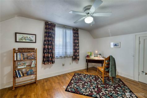 751 S 39th Street Tacoma WA 98418