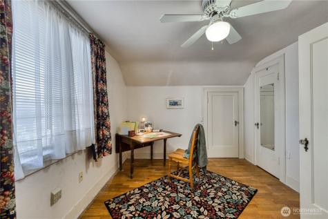 751 S 39th Street Tacoma WA 98418