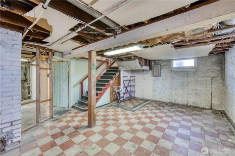 751 S 39th Street Tacoma WA 98418