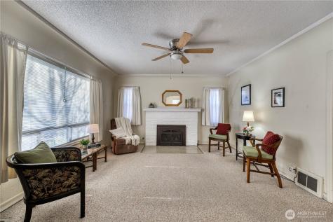 751 S 39th Street Tacoma WA 98418