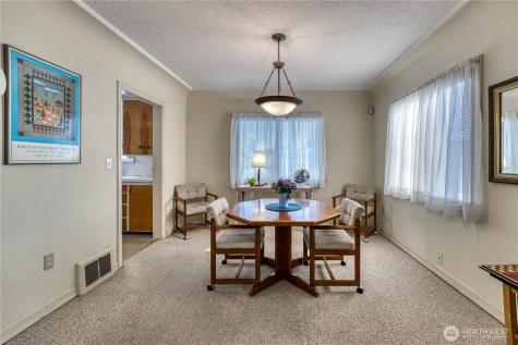 751 S 39th Street Tacoma WA 98418