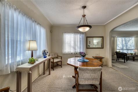 751 S 39th Street Tacoma WA 98418