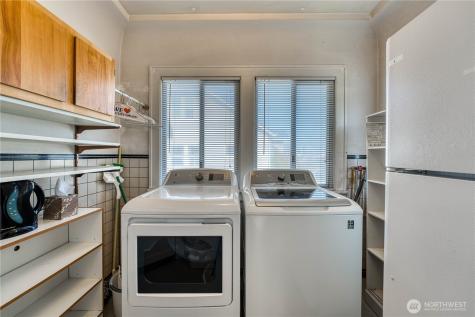 751 S 39th Street Tacoma WA 98418
