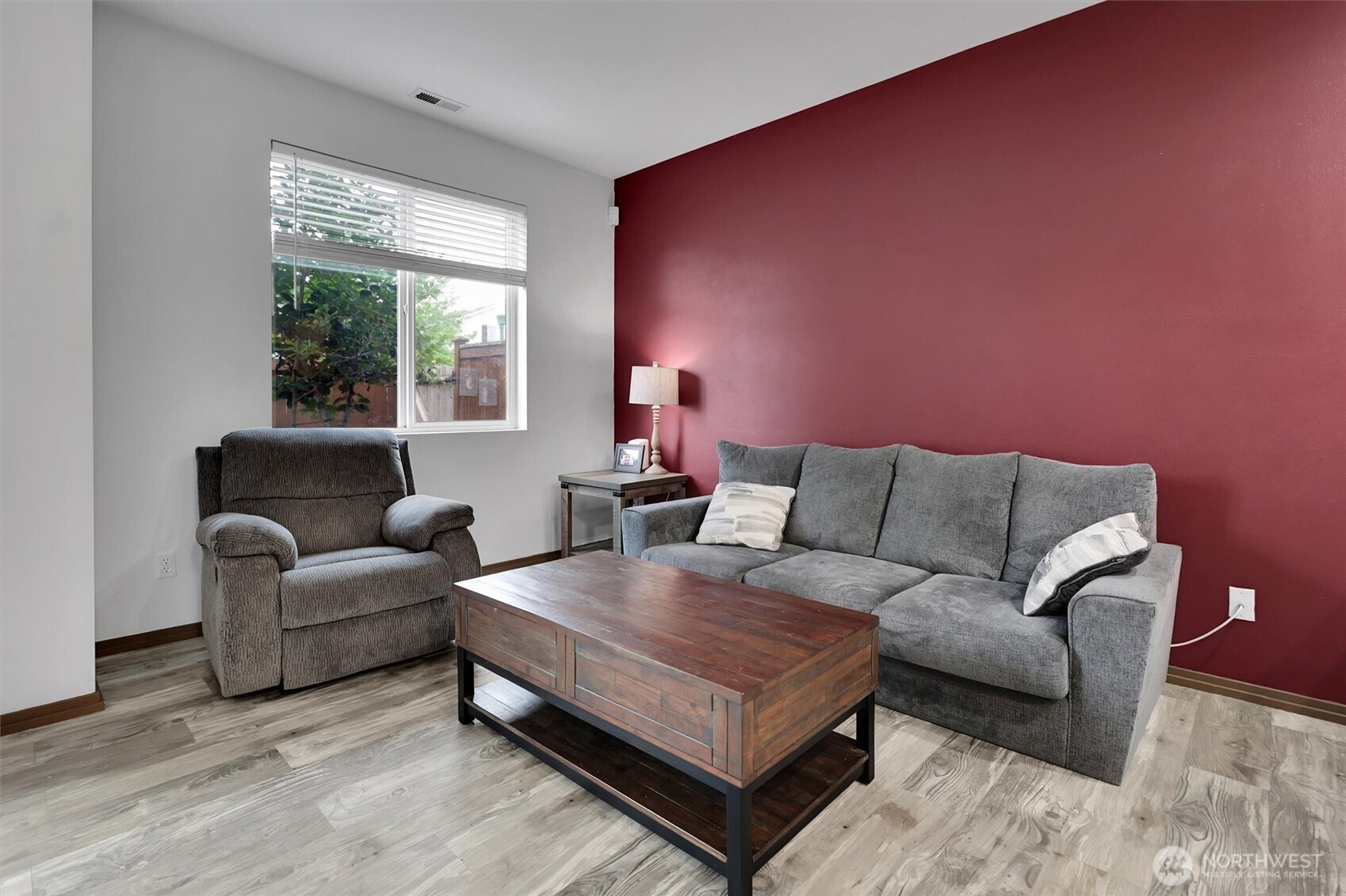 1244 S 51 Place NE Auburn WA 98002