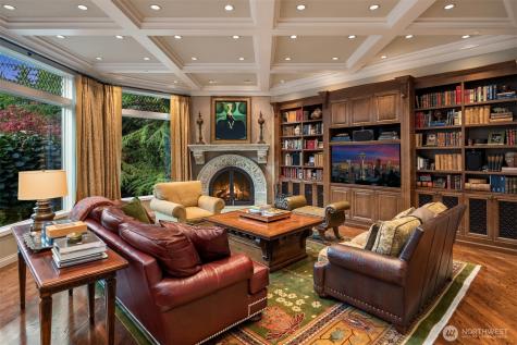 8622 NE 10th Street Medina WA 98039