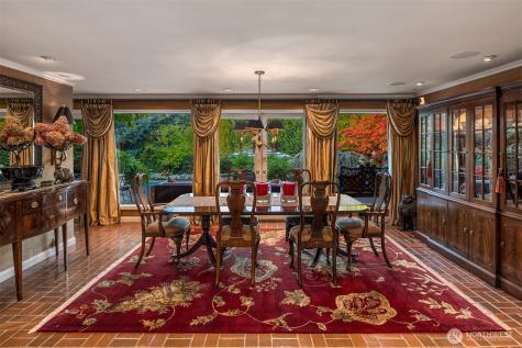 8622 NE 10th Street Medina WA 98039