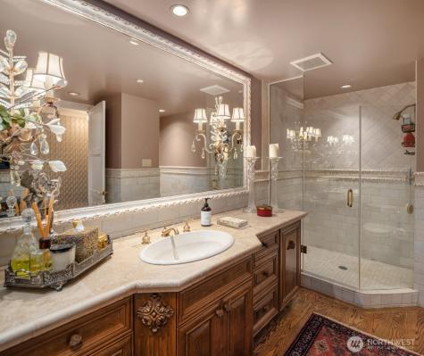 8622 NE 10th Street Medina WA 98039