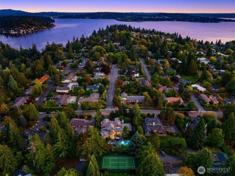 8622 NE 10th Street Medina WA 98039