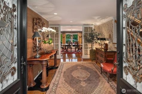 8622 NE 10th Street Medina WA 98039