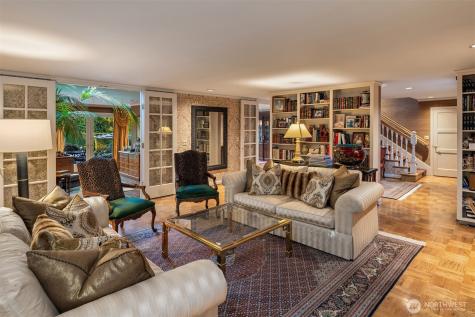 8622 NE 10th Street Medina WA 98039