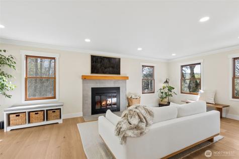 7238 Lakemont Boulevard SE Bellevue WA 98006