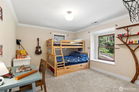 7238 Lakemont Boulevard SE Bellevue WA 98006