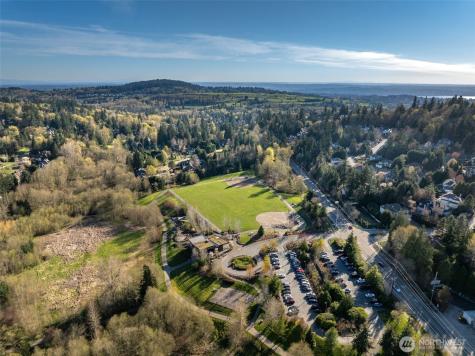 7238 Lakemont Boulevard SE Bellevue WA 98006