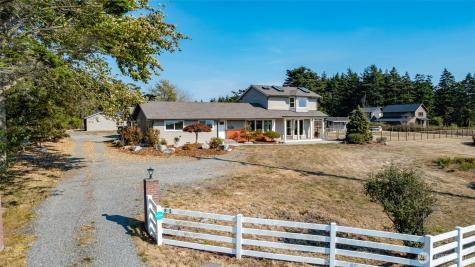815 Engle Road Coupeville WA 98239