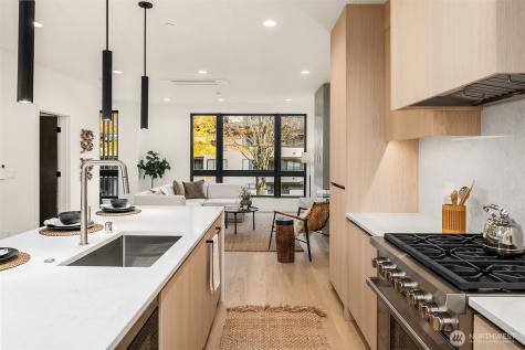 421 99th Avenue NE Bellevue WA 98004