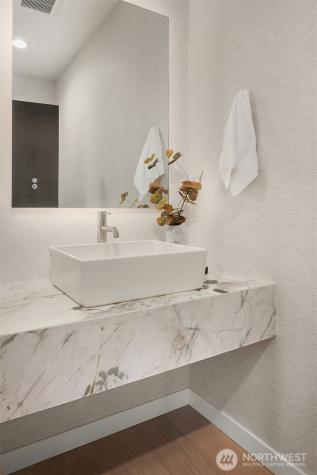 421 99th Avenue NE Bellevue WA 98004