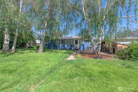 3432 Bainard Road Malaga WA 98828