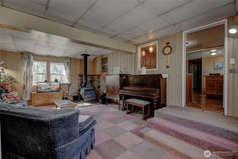 3432 Bainard Road Malaga WA 98828