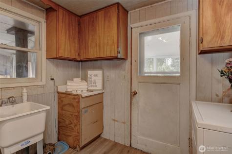 3432 Bainard Road Malaga WA 98828