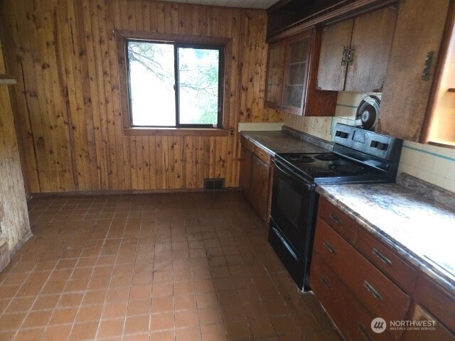 6001 Mcdougall Avenue Everett WA 98203