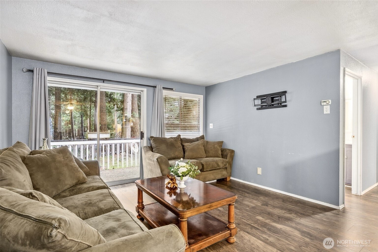 21843 Crest Lane SE Yelm WA 98597