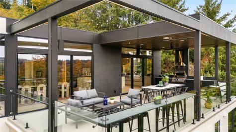 8933 NE 117th Place Kirkland WA 98034