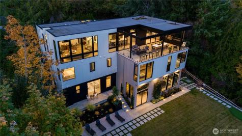 8933 NE 117th Place Kirkland WA 98034