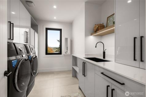 8933 NE 117th Place Kirkland WA 98034