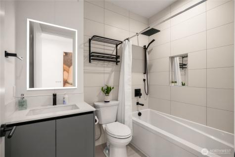 8933 NE 117th Place Kirkland WA 98034