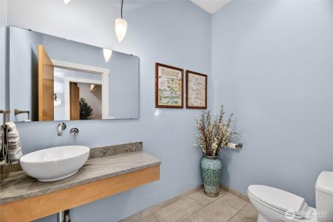 19573 27th Avenue NW Shoreline WA 98177