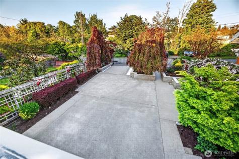 19573 27th Avenue NW Shoreline WA 98177