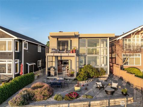 19573 27th Avenue NW Shoreline WA 98177