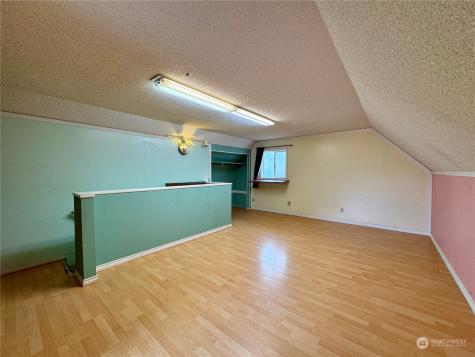 111 Vela Street SW Ocean Shores WA 98569