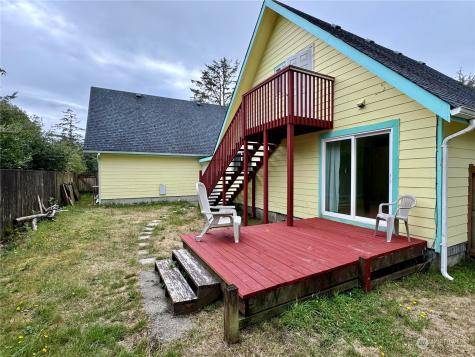 111 Vela Street SW Ocean Shores WA 98569