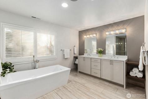 10833 104th Avenue NE Kirkland WA 98033