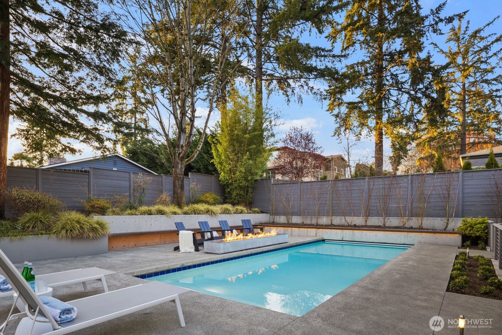 10833 104th Avenue NE Kirkland WA 98033