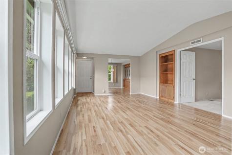 905 243rd Street SW Bothell WA 98021